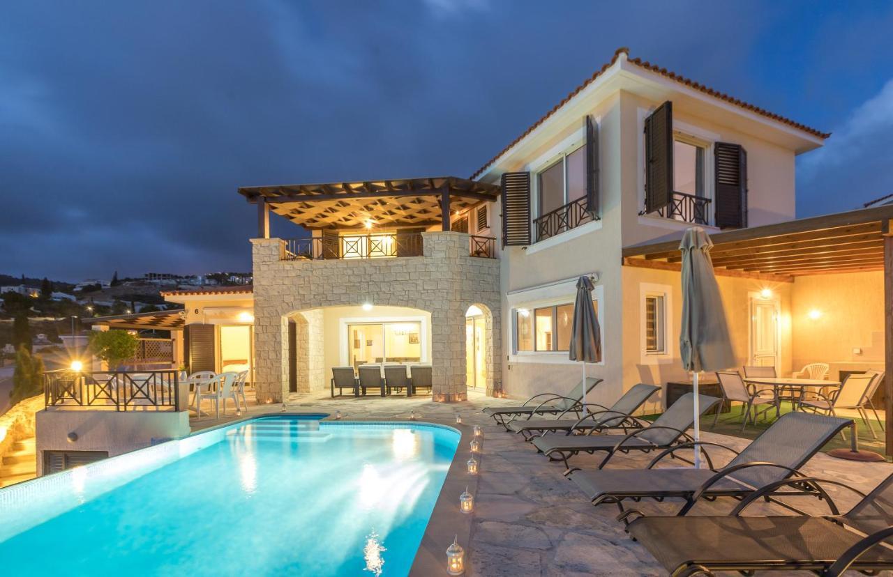 Resitour - Perneri Four Bedroom Villa Paphos Extérieur photo
